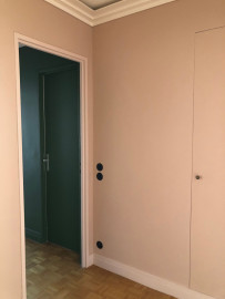 
                                                                                        Location
                                                                                         Appartement renové tout confort au calme Bas Montreuil (loyer tout inclus)