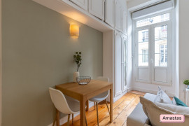 
                                                                                        Location
                                                                                         Appartement T1bis rénové et meublé au coeur de Bordeaux