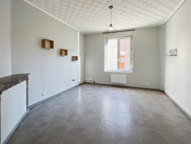 
                                                                                        Location
                                                                                         Appartement T2 avec cour, proches commodités