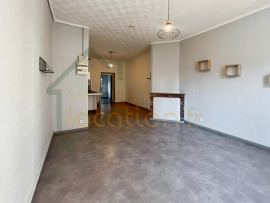 
                                                                                        Location
                                                                                         Appartement T2 avec cour, proches commodités