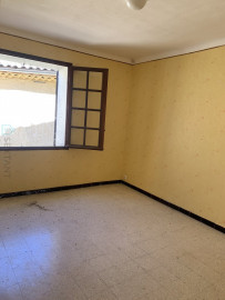 
                                                                                        Vente
                                                                                         Appartement T2 cave et exterieur