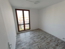 
                                                                                        Vente
                                                                                         Appartement T3, 62 m² Cave et Parking