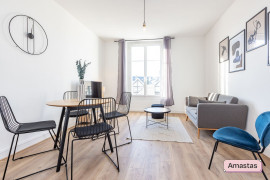 
                                                                                        Location
                                                                                         Appartement T3 meublé à Nantes quartier Mellinet