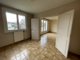 
                                                                                        Vente
                                                                                         Appartement T4 Libre à Carbon-Blanc