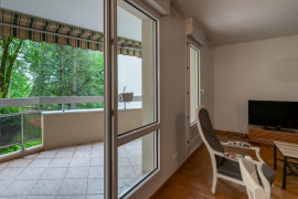 
                                                                                        Vente
                                                                                         Appartement T5 de 101.5 m² + balcon + 2 places de parking