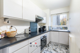 
                                                                                        Vente
                                                                                         Appartement traversant - Cœur de Passy