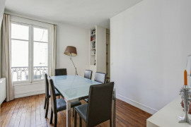 
                                                                                        Location
                                                                                         Appartement très lumineux, entièrement meublé