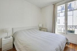 
                                                                                        Location
                                                                                         Appartement très lumineux, entièrement meublé