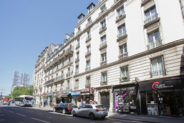 
                                                                                        Location
                                                                                         Appartement très lumineux, entièrement meublé