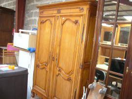 
                                                                        Meuble
                                                                         Armoire 2 portes, promotion