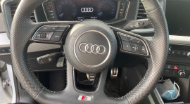 
                                                                                        Voiture
                                                                                         Audi A1 Sportback 30 TFSI S line