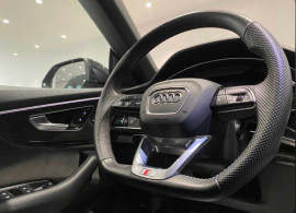 
                                                                                        Voiture
                                                                                         Audi Q8 TDI 286 CH SLINE