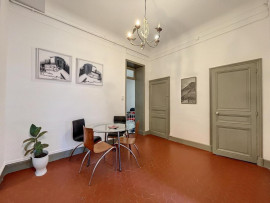 
                                                                                        Vente
                                                                                         AVIGNON INTRA MUROS - QUARTIER RASPAIL - APPARTEMENT 3 PIECES 91m²