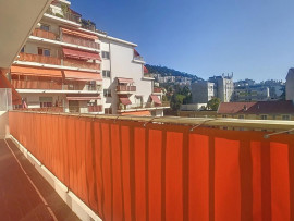 
                                                                                        Vente
                                                                                         Bas Riquier : standing ,  3 Pièces rénové  70 m²  , terrasse , parking