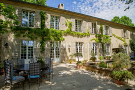 
                                                                                        Location de vacances
                                                                                         Bastide des Sens