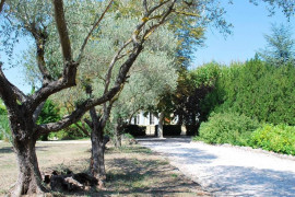 
                                                                                        Location
                                                                                         Bastide en Provence (loyer tout inclus)