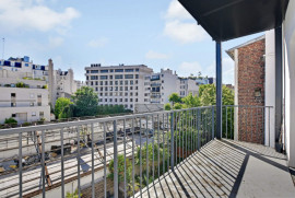 
                                                                                        Location
                                                                                         Beau 2BDR meuble et lumineux avec Balcon