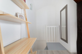 
                                                                                        Location
                                                                                         Beau Duplex, St Denis Centre (10 min Paris métro) (loyer tout inclus)