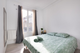 
                                                                                        Location
                                                                                         Beau Duplex, St Denis Centre (10 min Paris métro) (loyer tout inclus)