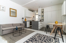 
                                                                                        Location
                                                                                         Beau loft avec terrasse à Montmartre