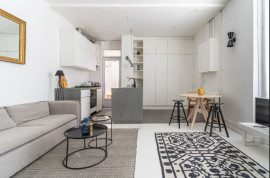 
                                                                                        Location
                                                                                         Beau loft avec terrasse à Montmartre