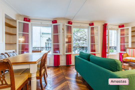 
                                                                                        Location
                                                                                         Beau T2 - 39m² - Paris 6ème arrondissement