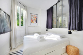 
                                                                                        Location
                                                                                         Bel appartement avec jardin - MIRABEAU/VERSAILLES