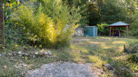 
                                                                                        Vente
                                                                                         Castellane , Gorges du Verdon 2 Appartements 86 M2 ,jardin 400 M2 