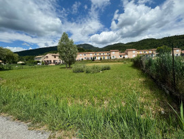 
                                                                                        Vente
                                                                                         Castellane ,Gorges du Verdon  ,  terrain 1442 M2 , permis de construire accepté ,proche du centre du village 