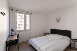 
                                                                                        Colocation
                                                                                         Chambre 1 - Appartement 5 pièces