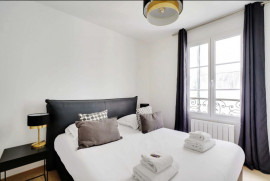 
                                                                                        Location
                                                                                         Charmant appartement meuble - ARC DE TRIOMPHE