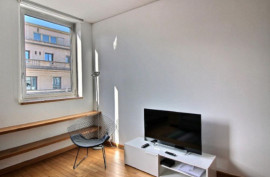 
                                                                                        Location
                                                                                         Charmant et lumineux appartement - 1er arr