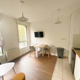 
                                                                                        Location
                                                                                         Charmant Studio de 25m2 à Asnières-sur-Seine