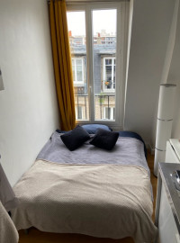 
                                                                                        Location
                                                                                         Charmante chambre parisienne en plein coeur du 15ème arrondissement (loyer tout inclus)