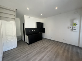 
                                                                                        Location
                                                                                         Charmante Maison 2 pièces ST QUENTIN