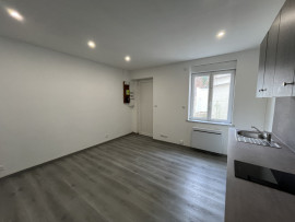 
                                                                                        Location
                                                                                         Charmante Maison 2 pièces ST QUENTIN