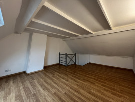 
                                                                                        Location
                                                                                         Charmante Maison 2 pièces ST QUENTIN