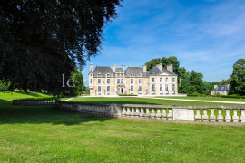 
                                                                                        Location de vacances
                                                                                         Château Mansart