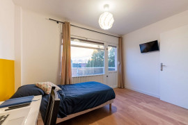 
                                                                                        Colocation
                                                                                         COLOCATION - 3 chambre disponibles - SARTROUVILLE