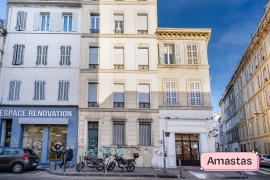 
                                                                                        Colocation
                                                                                         Colocation de 2 chambres en rez-de-chaussée rue de Lodi avec jardin de 100 m2 plus sa terrasse