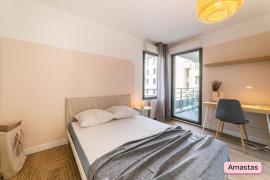 
                                                                                        Colocation
                                                                                         COLOCATION DE 5 CHAMBRES SUR LYON 3 - 669568