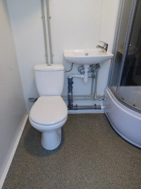 
                                                                                        Outillage, Matériaux
                                                                                         Conteneur Sanitaire WC Douche avec Chaudière