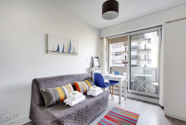 
                                                                                        Location
                                                                                         Cosy studio meuble - Vue sur le Canal de l'Ourcq