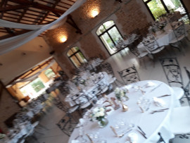 
                                                                                        Vente
                                                                                         daumaine pour reception