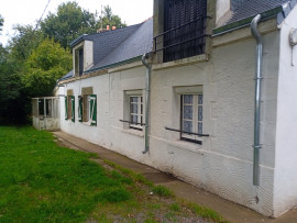 
                                                                                        Vente
                                                                                         Deux maisons en pierre