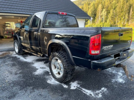 
                                                                                        Voiture
                                                                                         Dodge RAM