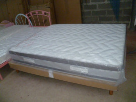 
                                                                                        Meuble
                                                                                         Ensemble matelas, sommier, pieds, promotion