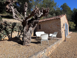 
                                                                                        Vente
                                                                                         Entrecasteaux, villa avec piscine et dépendances