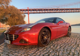 
                                                                                        Fille au pair
                                                                                         Ferrari California T 560cv 21000euros