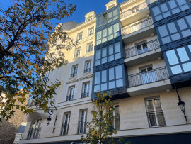 
                                                                                        Location
                                                                                         Flatshare near Paris 16/La Défense (loyer tout inclus)